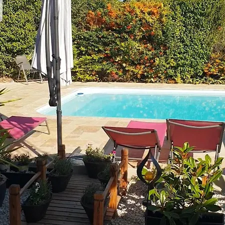 Holiday home F1 Moderne Avec Piscine Privee Et Vue Sur Le Garlaban Aubagne