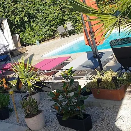 Holiday home F1 Moderne Avec Piscine Privee Et Vue Sur Le Garlaban